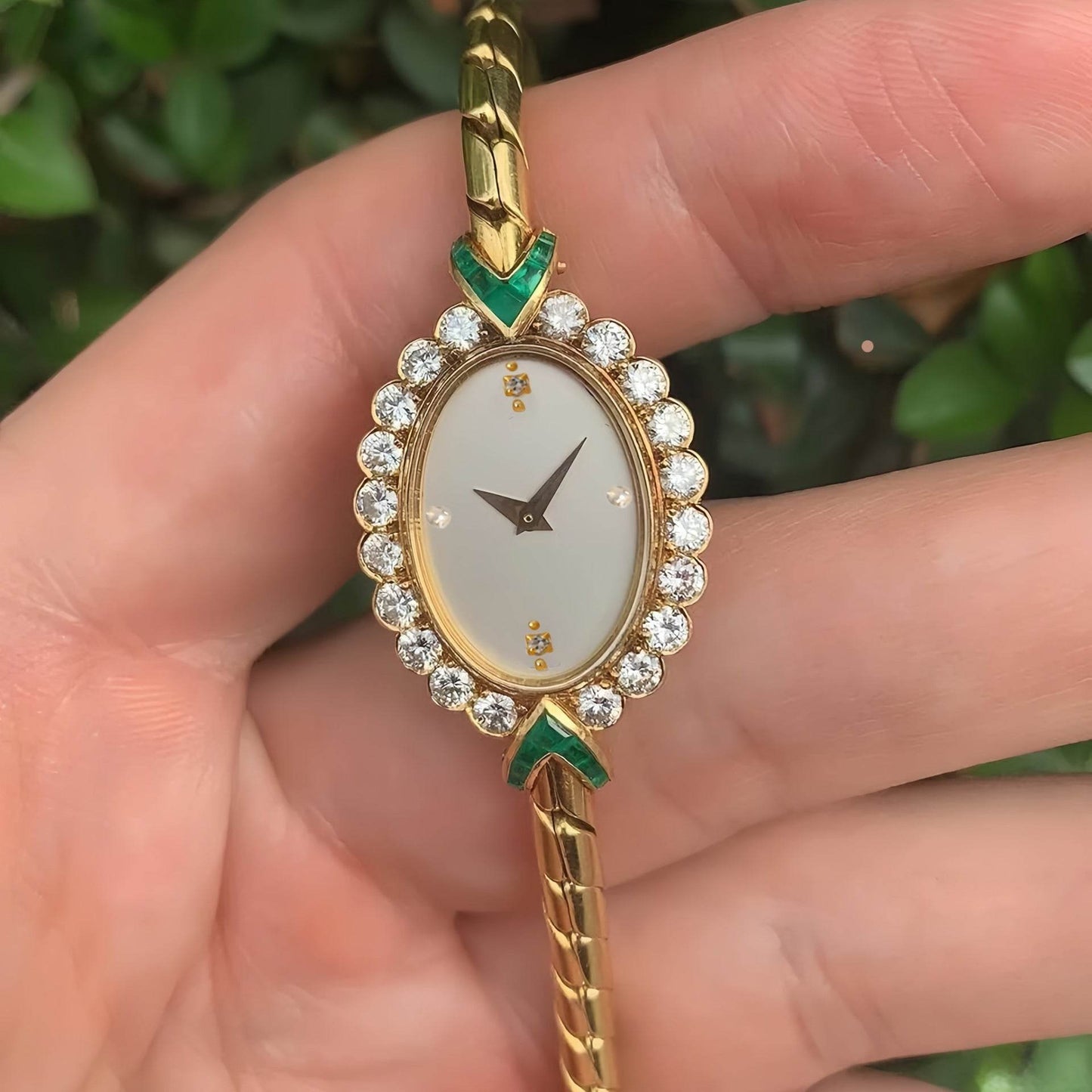 Montre femme de petite taille, incrustée de strass - Style & confort