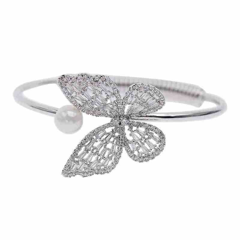 Vintage hollow out bracelet for women