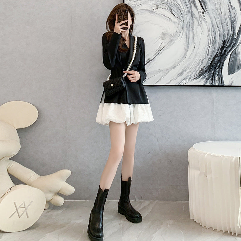 Two-piece set for women, small suit and short white skirt
