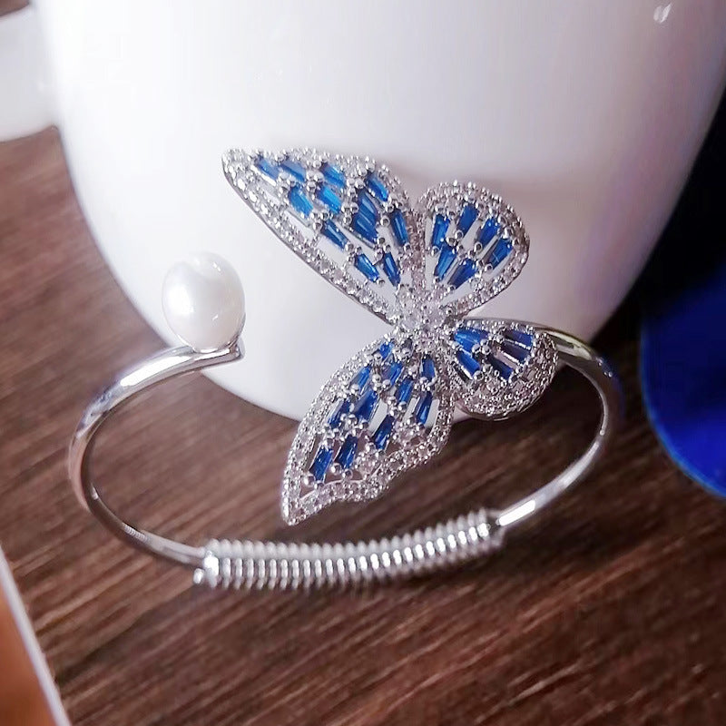 Vintage hollow out bracelet for women