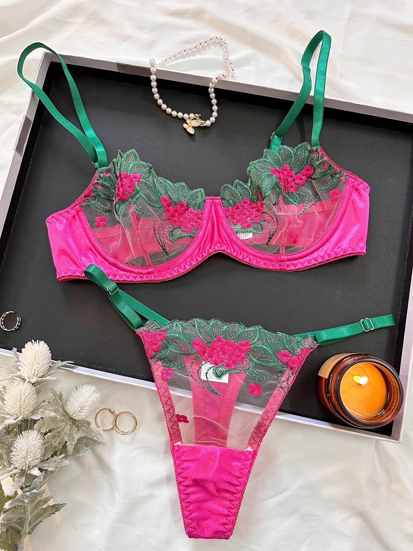 Lingerie transparente brodée en maille chaude multicolore pour la Saint-Valentin - Style & confort