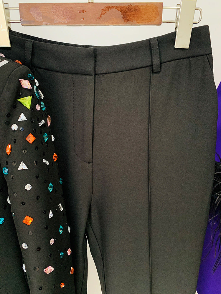 Costume deux pièces avec manteau et pantalon en diamant de couleur perlée