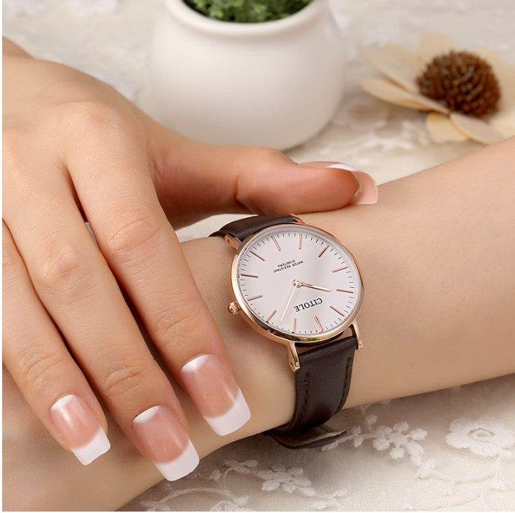 Montre en cuir à grand cadran pour couple - Style & confort