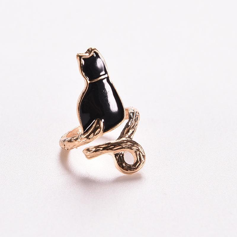 Pearl and rhinestone ring
