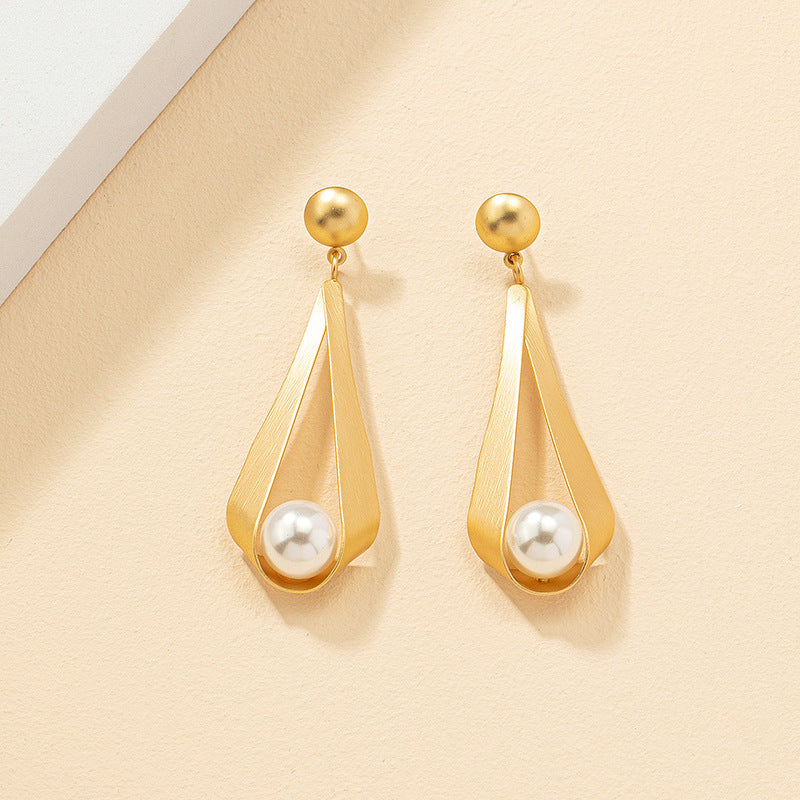 Trendy and unique earrings for women