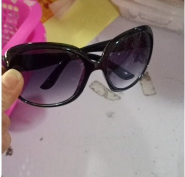 Oversized sunglasses for women