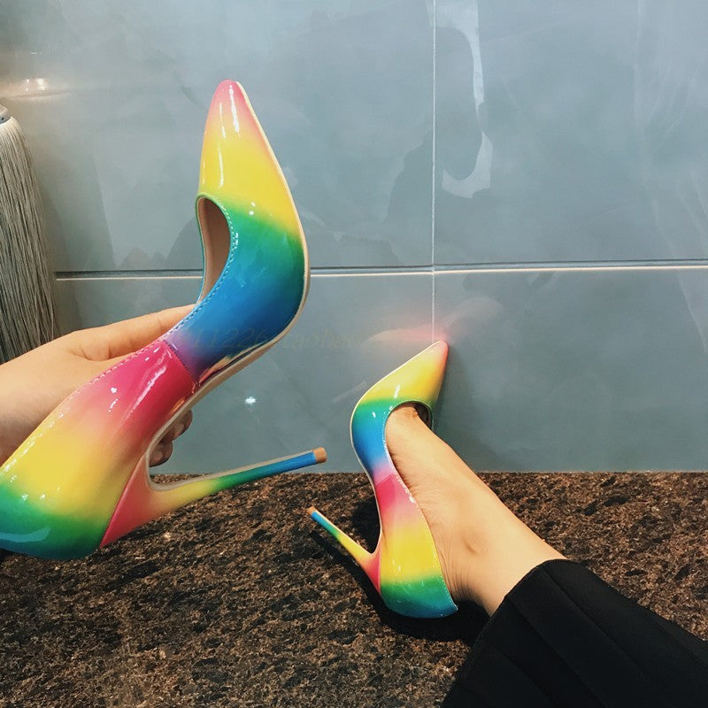 Talons hauts arc-en-ciel