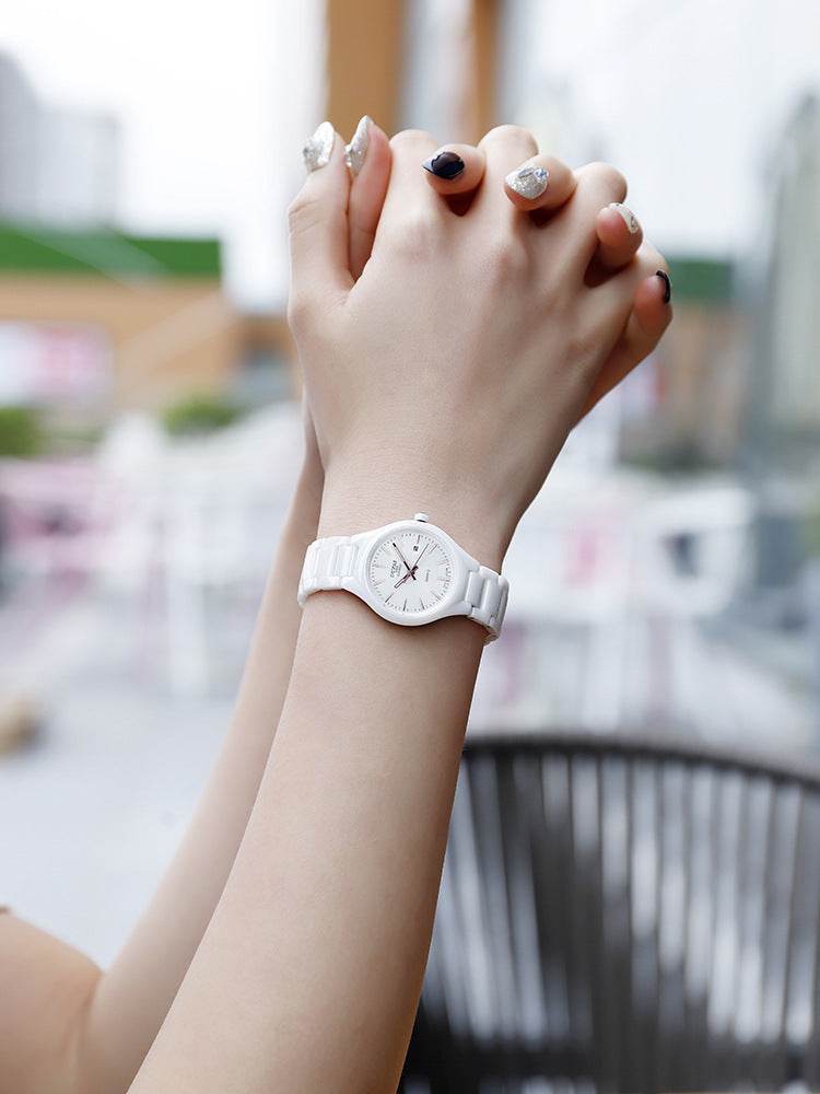 Montre simple femme en Céramique Blanche - Style & confort