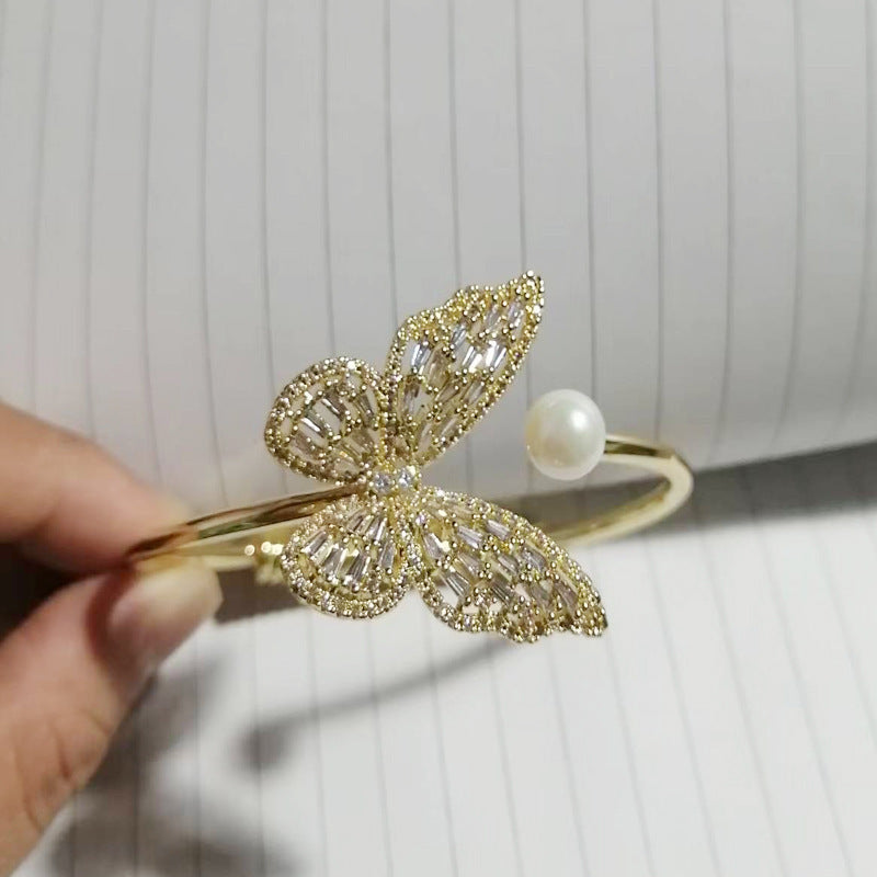 Vintage hollow out bracelet for women