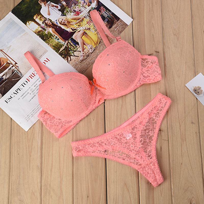 Ensemble de soutien-gorge en dentelle avec string - Style & confort