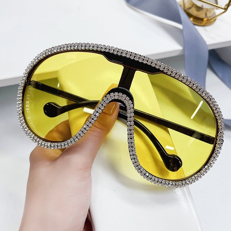 Lunettes de soleil incrustées de diamants pour extérieur