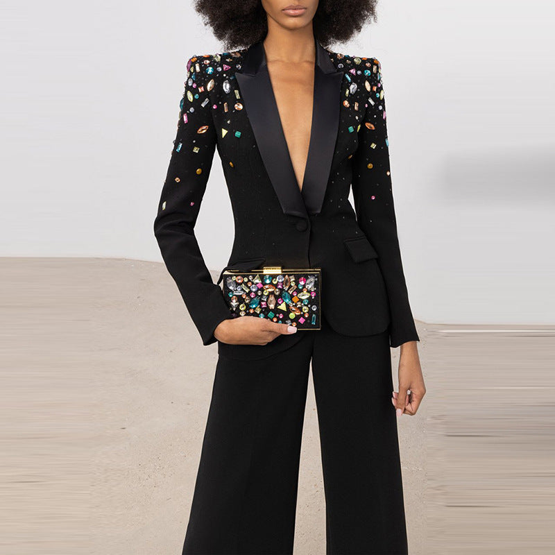 Costume deux pièces avec manteau et pantalon en diamant de couleur perlée