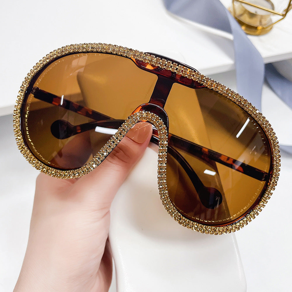 Lunettes de soleil incrustées de diamants pour extérieur