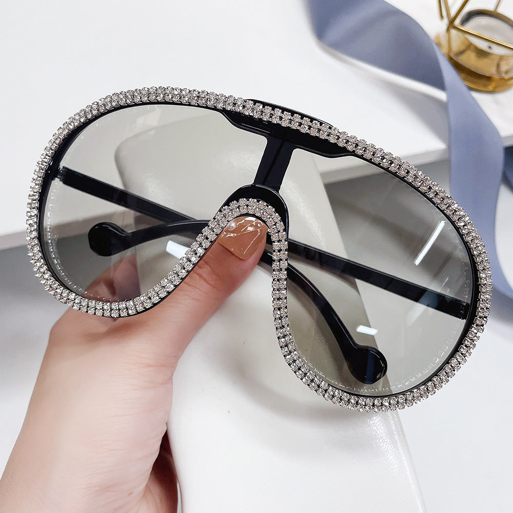 Lunettes de soleil incrustées de diamants pour extérieur