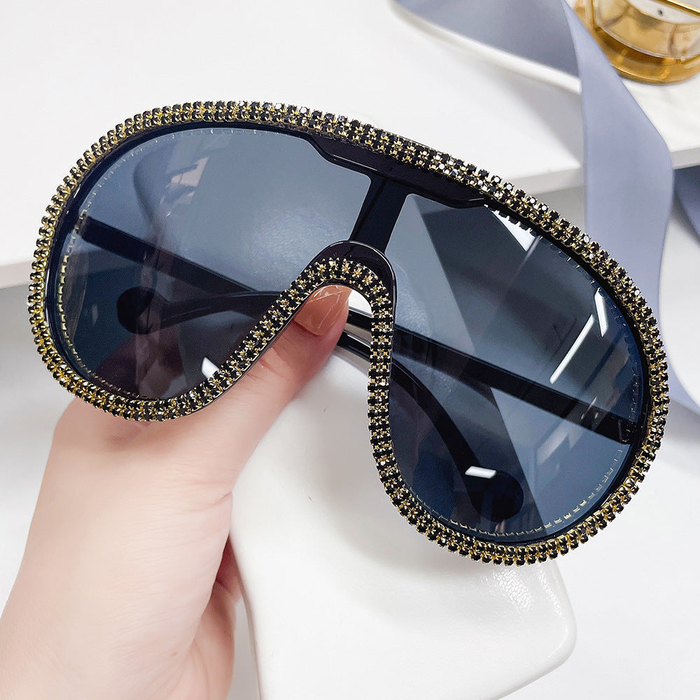 Lunettes de soleil incrustées de diamants pour extérieur