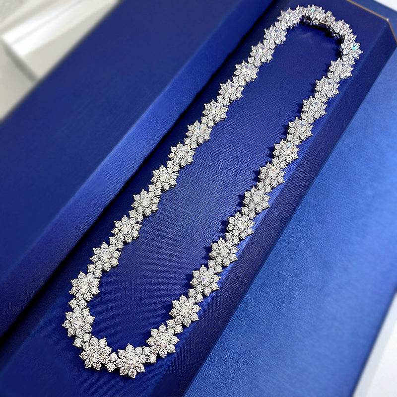 Chaîne de clavicule en argent avec diamant et tournesol - Style & confort