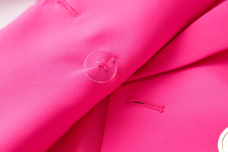 Small coat with fluorescent pockets and metal buttons