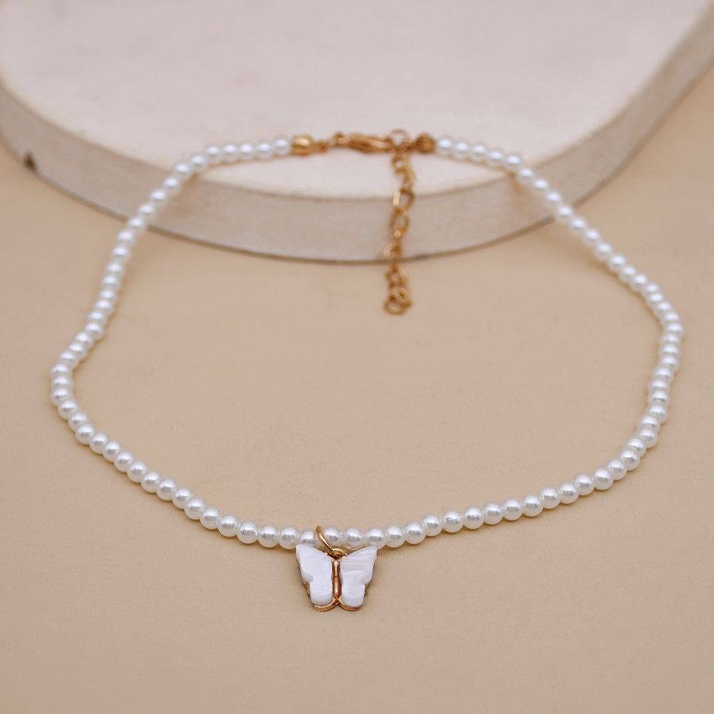 Elegant white pearl choker necklace