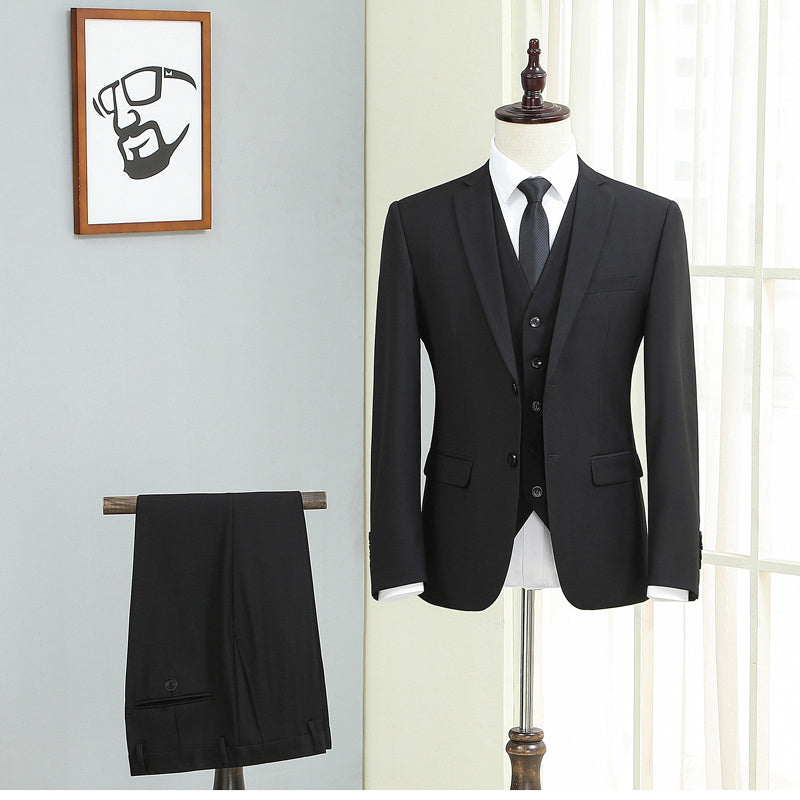 Dreiteiliger Anzug für Herren, schicker und eleganter Stil