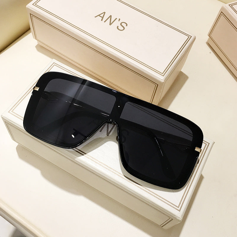 Women's Integrated Wide Frame Sunglasses