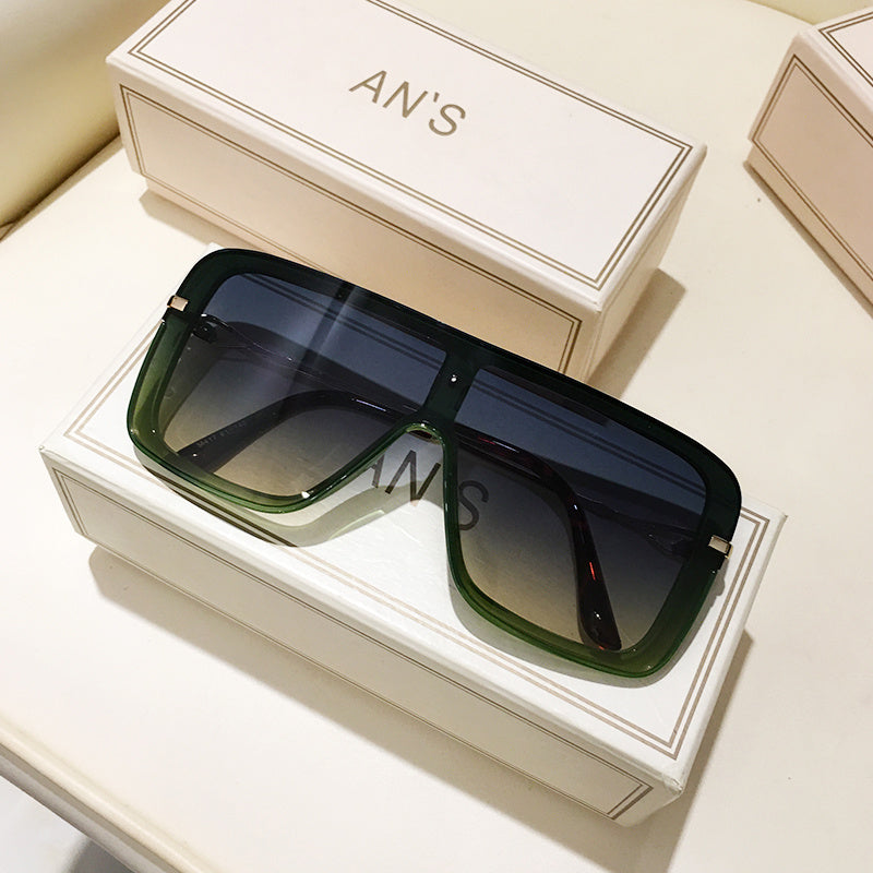 Women's Integrated Wide Frame Sunglasses