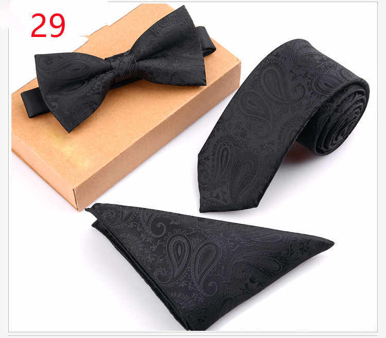 Cravate d'affaires, costume, avocat, nœud papillon, hôte, nœud papillon