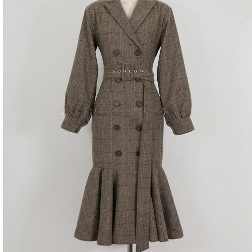 Robe veste en laine à double boutonnage et lacets à la taille avec col tailleur