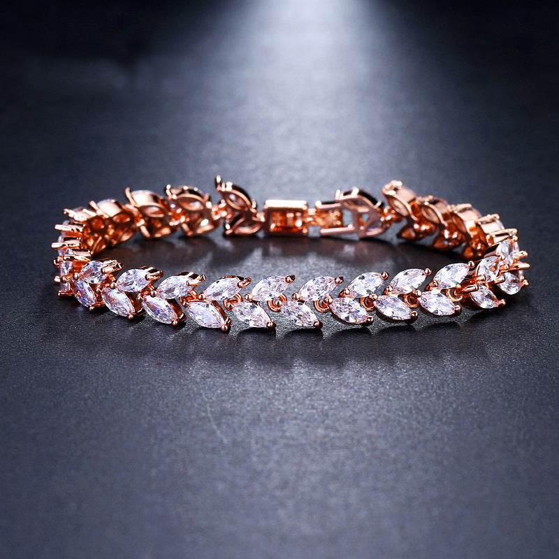 Bracelet tendance en zircon oeil de cheval - Style & confort