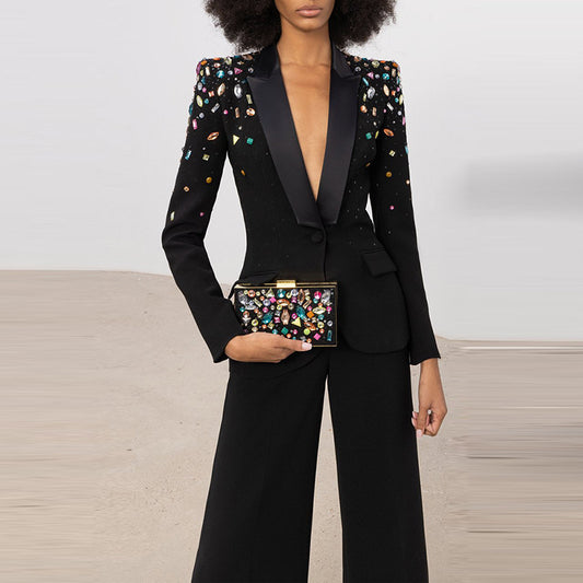Two-piece suit with pearl-colored diamond coat and pants