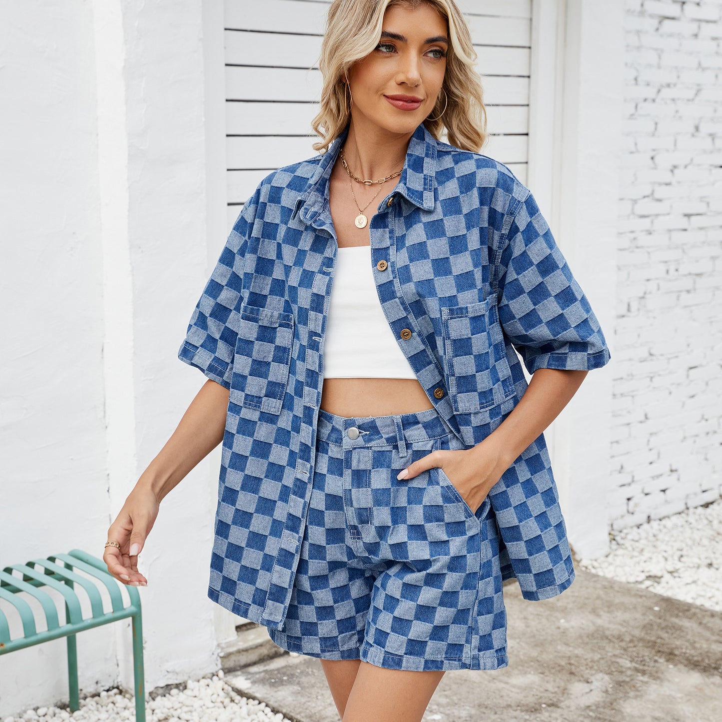Women's casual and loose clothing