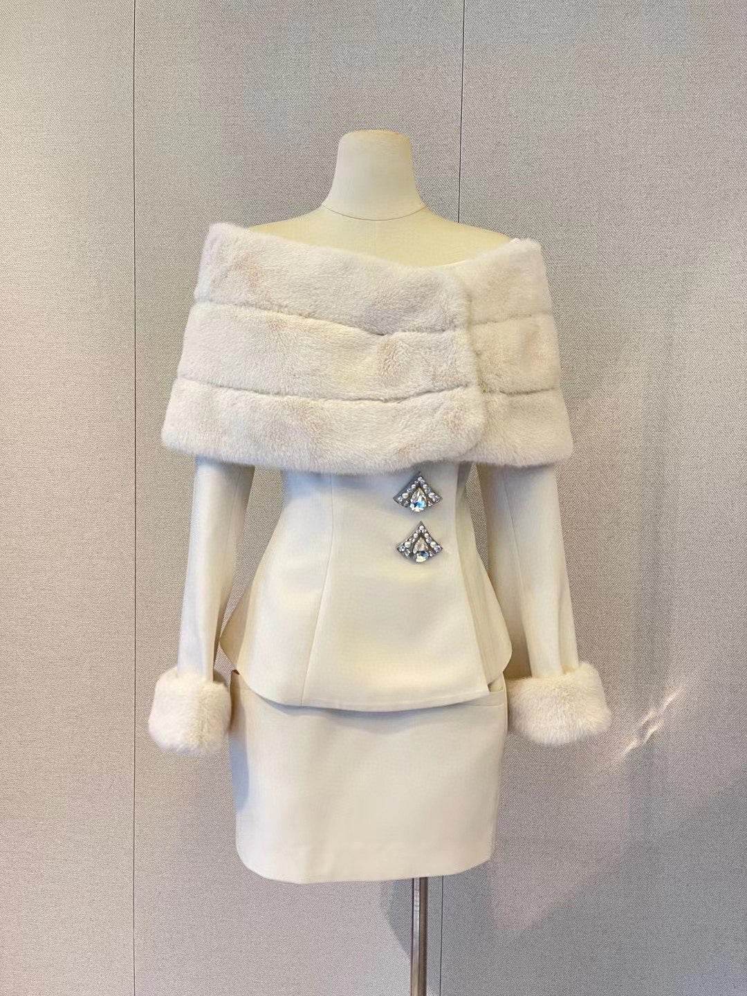 Ensemble fourure jupe - Style & confort