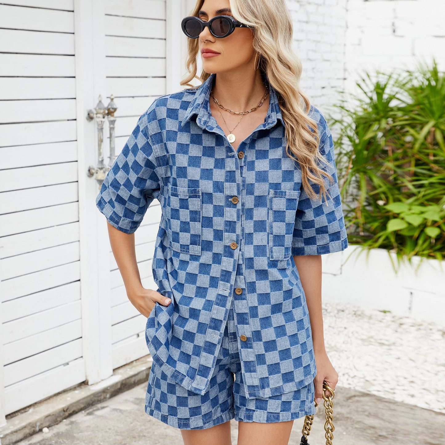 Women's casual and loose clothing
