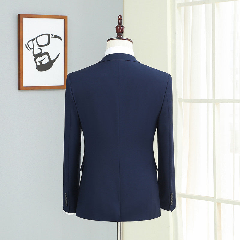 Dreiteiliger Anzug für Herren, schicker und eleganter Stil