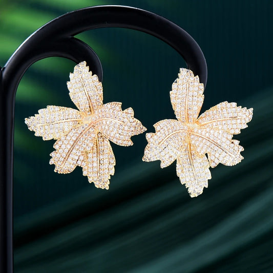 Simple and high quality earrings for women