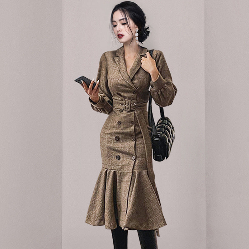 Robe veste en laine à double boutonnage et lacets à la taille avec col tailleur