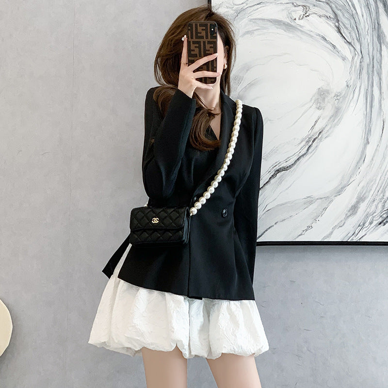 Two-piece set for women, small suit and short white skirt
