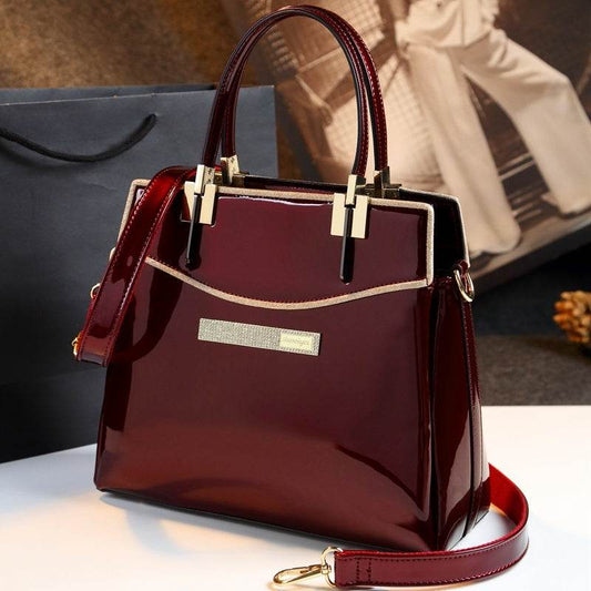 Sac messager à bandoulière en cuir verni pour femme - Style & confort